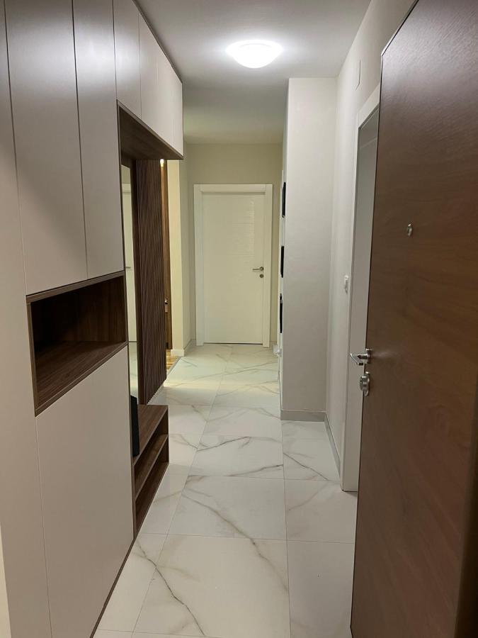 Appartamento Lilly Lux Bijeljina Esterno foto